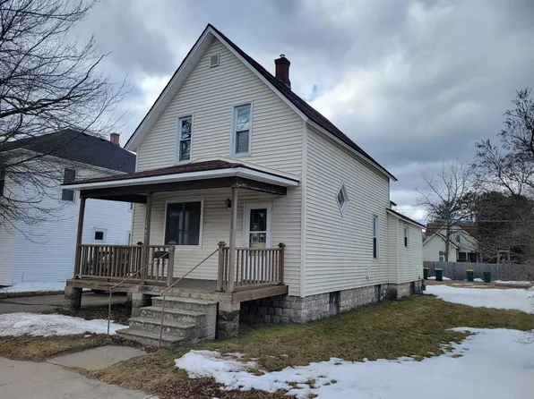 1533 Pierce Ave, Marinette, WI 54143
