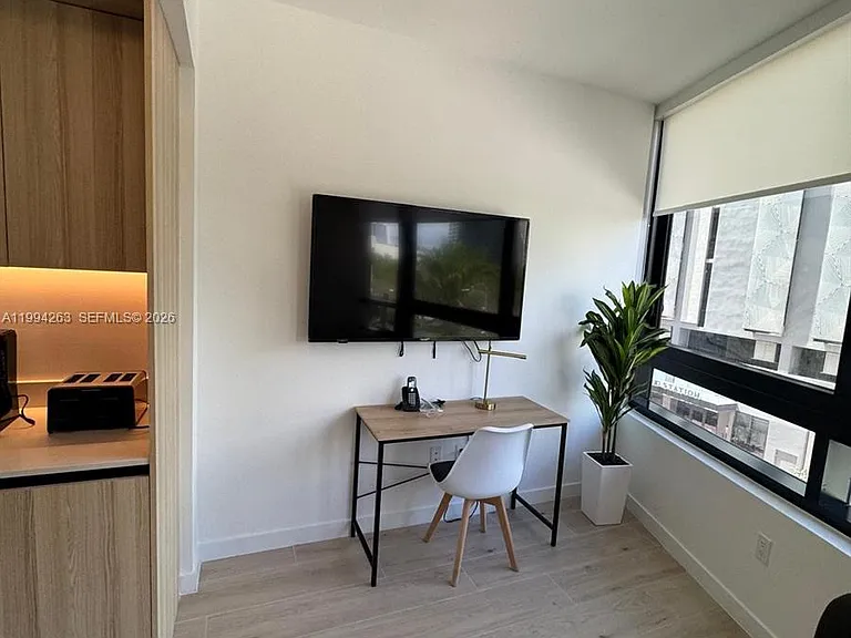 225 N Miami Ave #302 — Photo 5