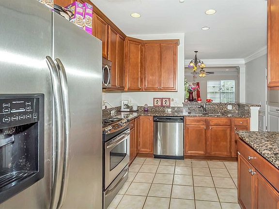 4th image of 207 Bethaven Ln