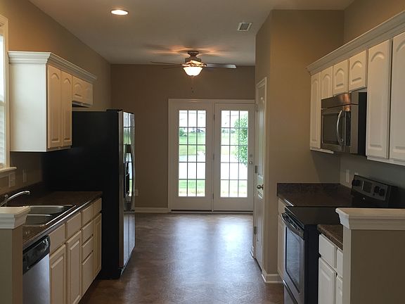 Galley Kitchen, Dining Area