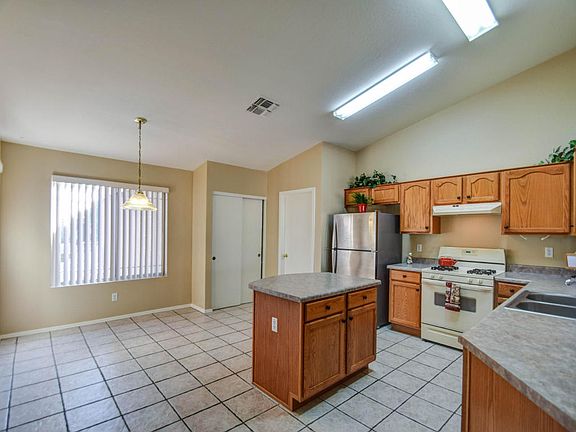 4th image of 11122 E Dragoon Ave