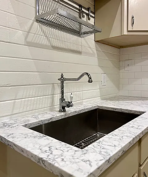 14 E 42nd St — Photo 5