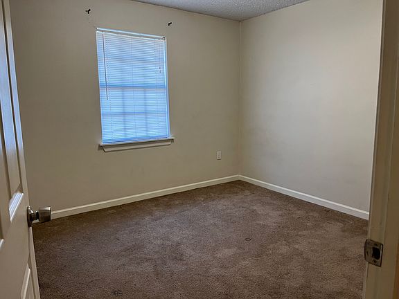 4th image of 7343 Antioch Rd