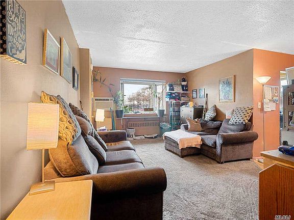 4th image of 61-05 251st St #1107