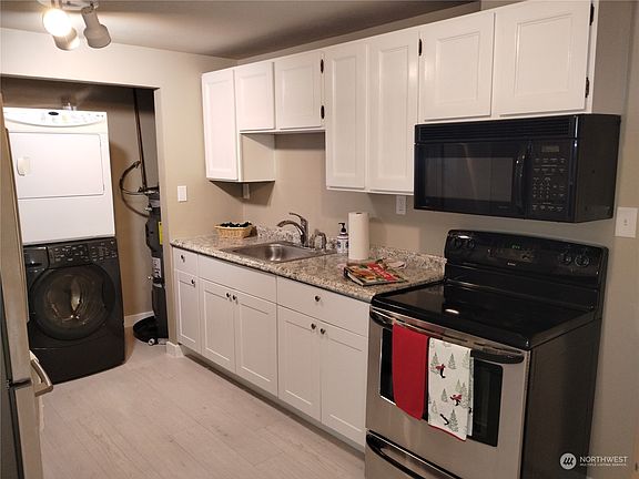 2nd image of 5615 E I Street