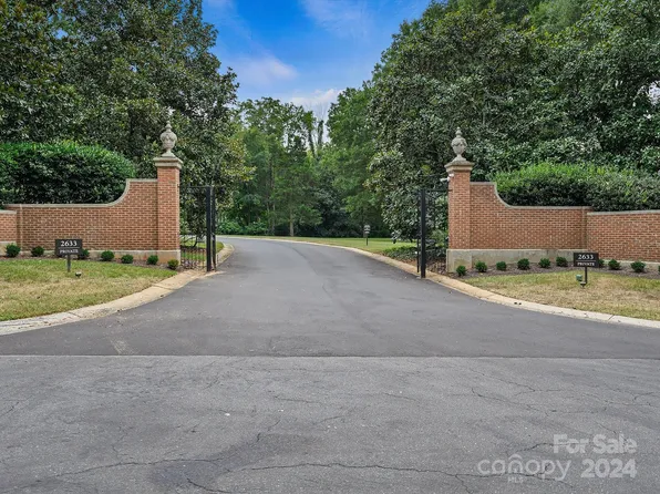 2633 Richardson Dr APT 2A, Charlotte, NC 28211