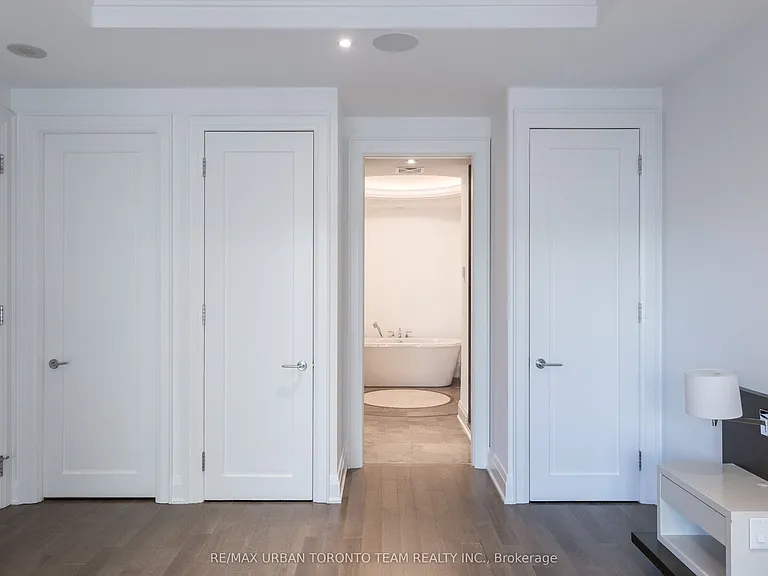80 Yorkville Ave #303 — Photo 31