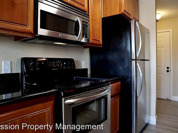 3rd image of 715 Heath Ct APT 187