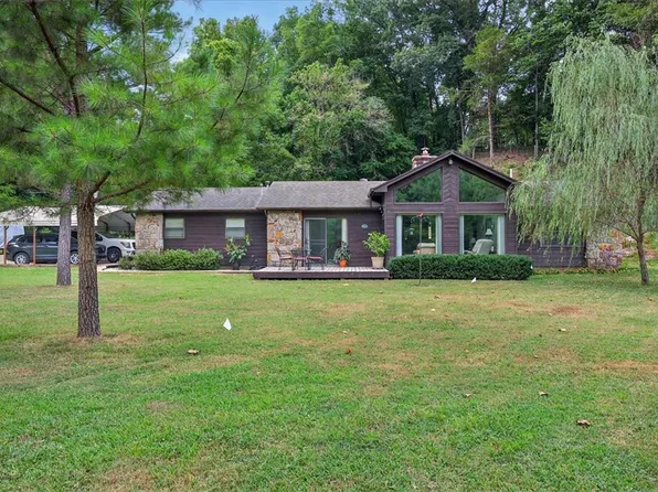 16603 Patterson Rd, Pea Ridge, AR 72751