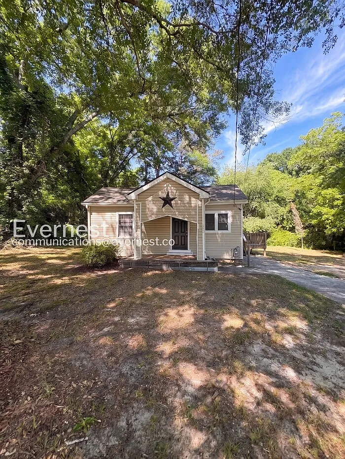 Building Photo - 6491 Camp St