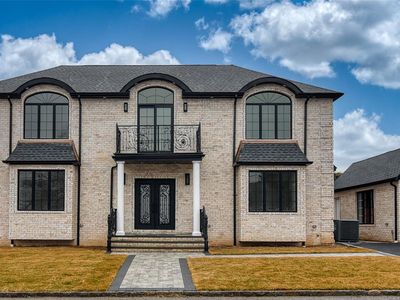 65 Crosby Avenue, Albertson, NY, 11507