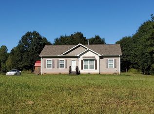 141 Gibbs Rd, Wellford, SC 29385