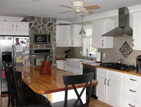 2nd image of 5 Smokey Ln
