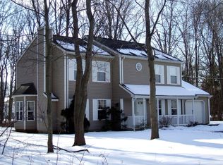 275 Simsbury Rd, West Hartford, CT 06117