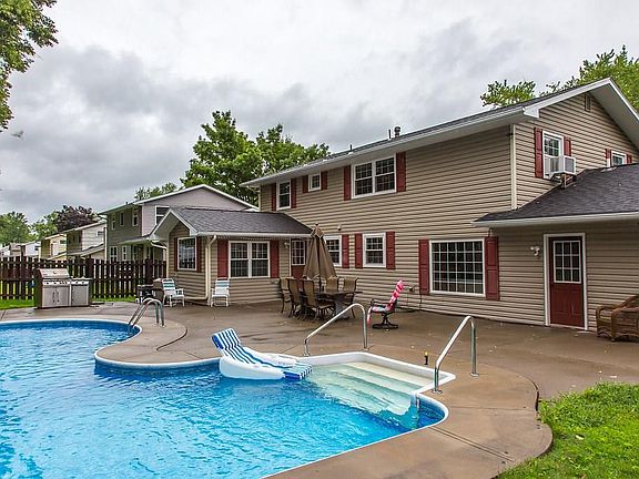 2nd image of 4018 Bel Harbor Dr