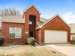 925 Warbler, Aubrey, TX 76227