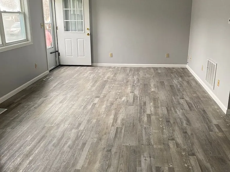307 Harrison Street — Photo 6