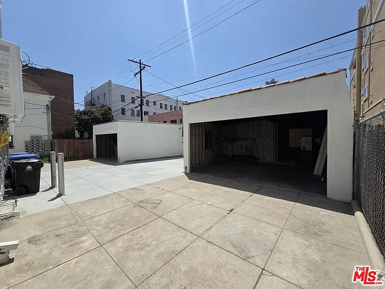 351 S Detroit St #2 — Photo 22