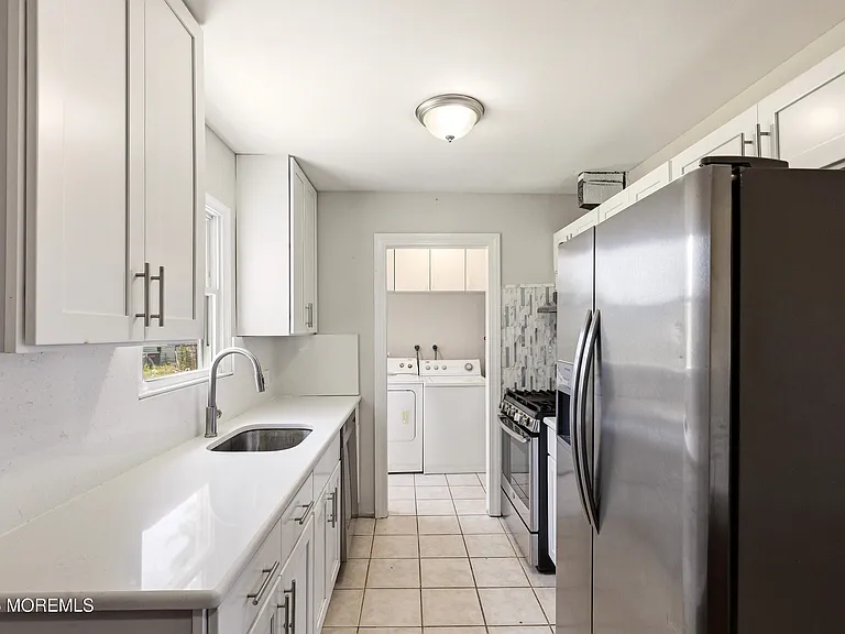 319 Nautilus Blvd — Photo 3