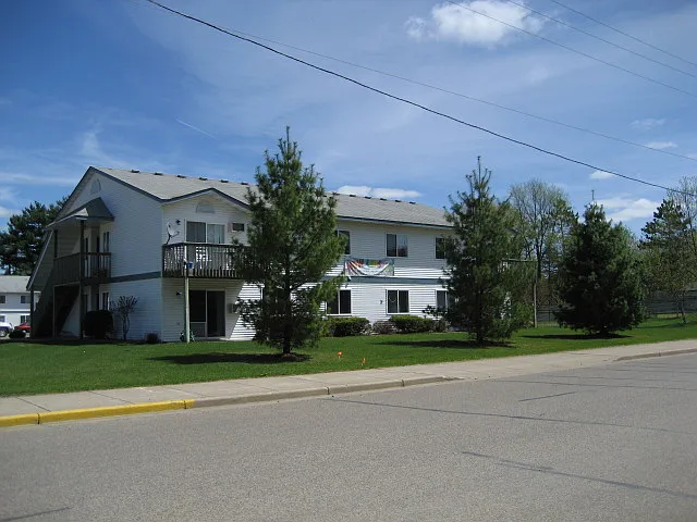 2 bed, 750 sqft, $1,000 — Photo 1