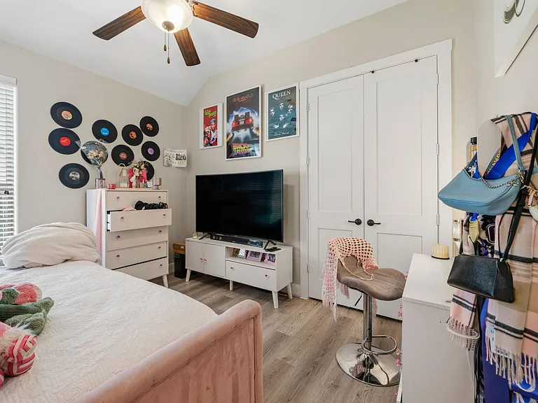 32219 Waterford Crest Ln — Photo 13