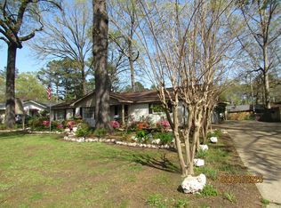1415 Chestnut St, Crossett, AR 71635