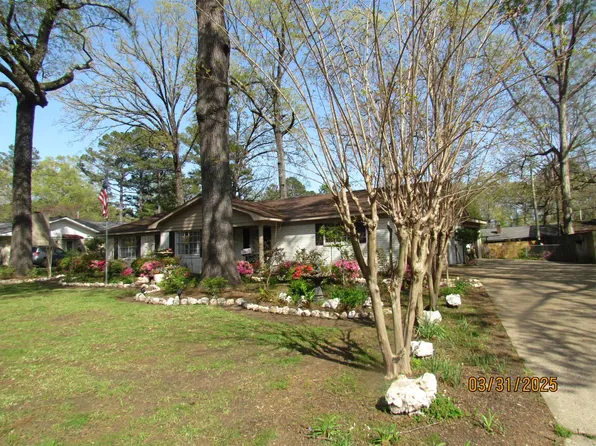 1415 Chestnut St, Crossett, AR 71635