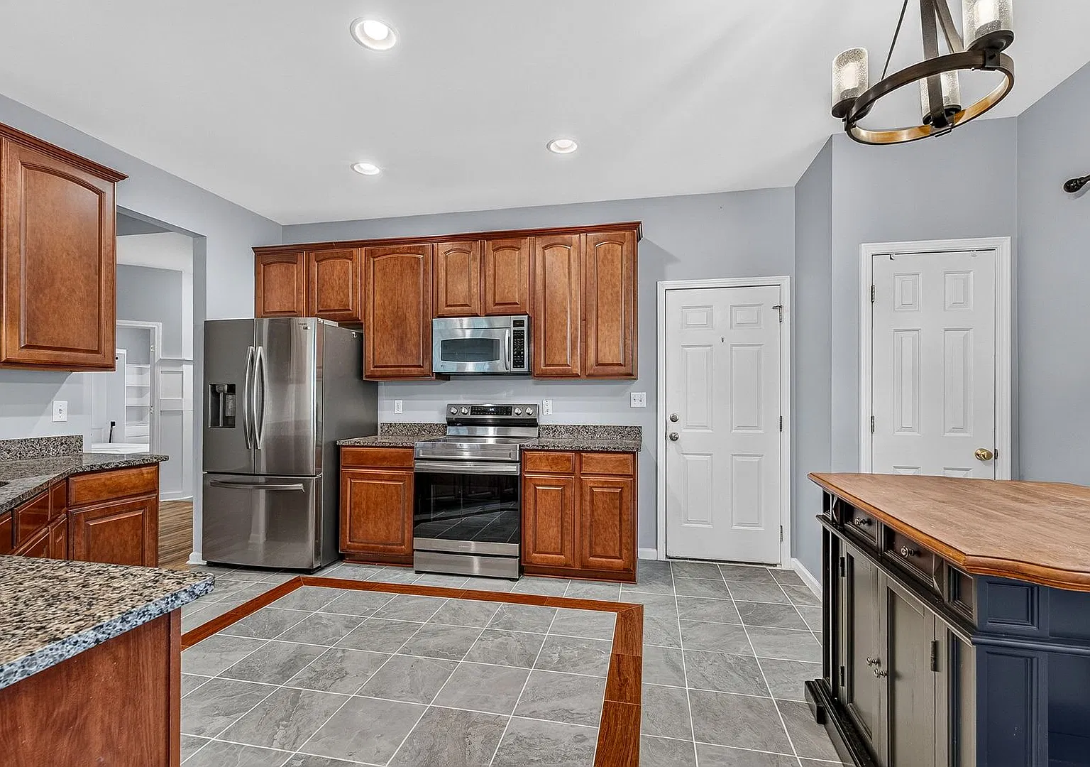 Spacious Living Near Goose Creek Reservoir — Photo 1