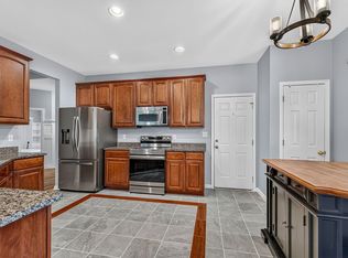 7549 Hawks Cir, Hanahan, SC 29410