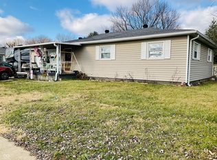 1226 E McKay Rd, Shelbyville, IN 46176