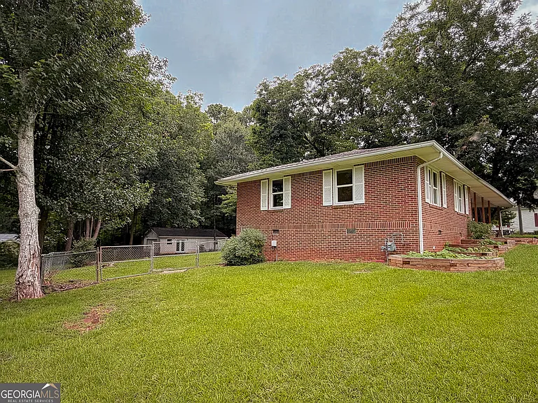 77 Franklin Hwy — Photo 3