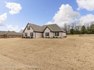 206 Eagle View Dr, Senatobia, MS 38668