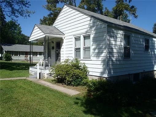 5th image of 600 E Hereford Ave