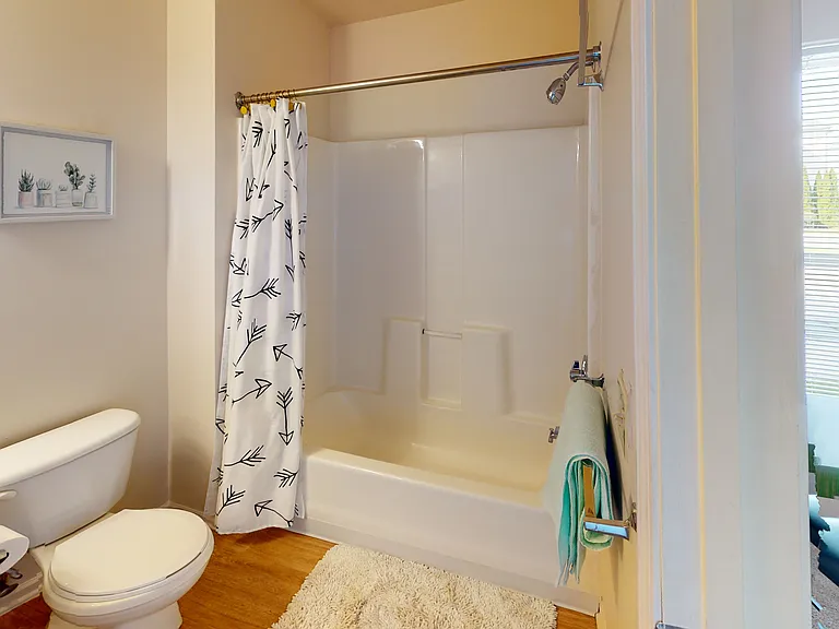 The Village at Chandler Crossings - Furnished Student Living - Priced Per Room — Photo 13