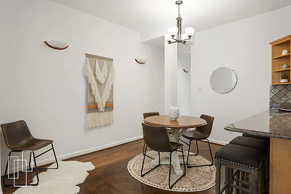 Sold by Garfield Realty  | media 29