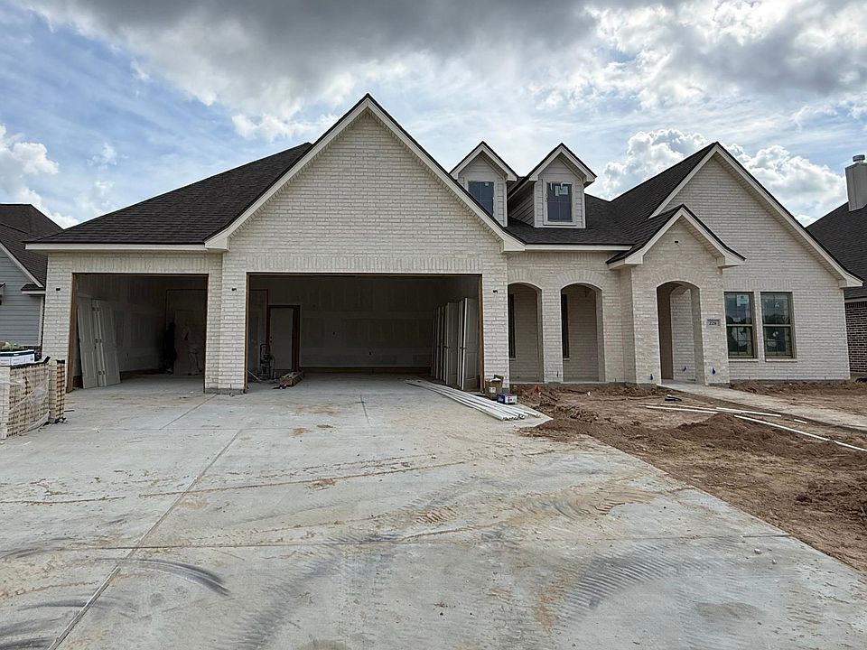 1st image of 228 Cody Ln