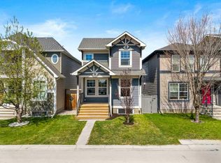 142 S Auburn Crest Way SE, Calgary, AB T3M 1T7