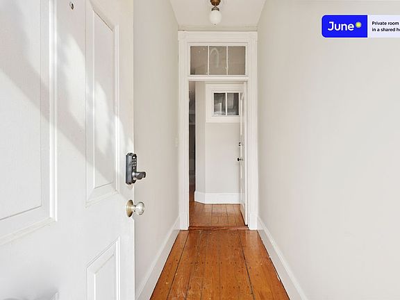 4th image of 71 School St #B