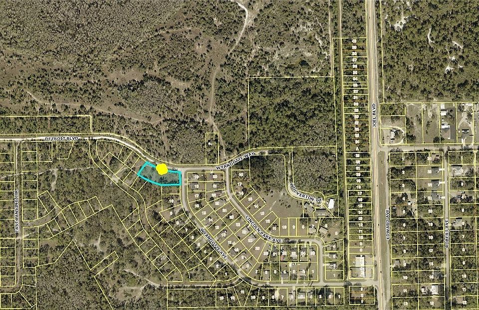 2nd image of 2138 Wyandotte Ave