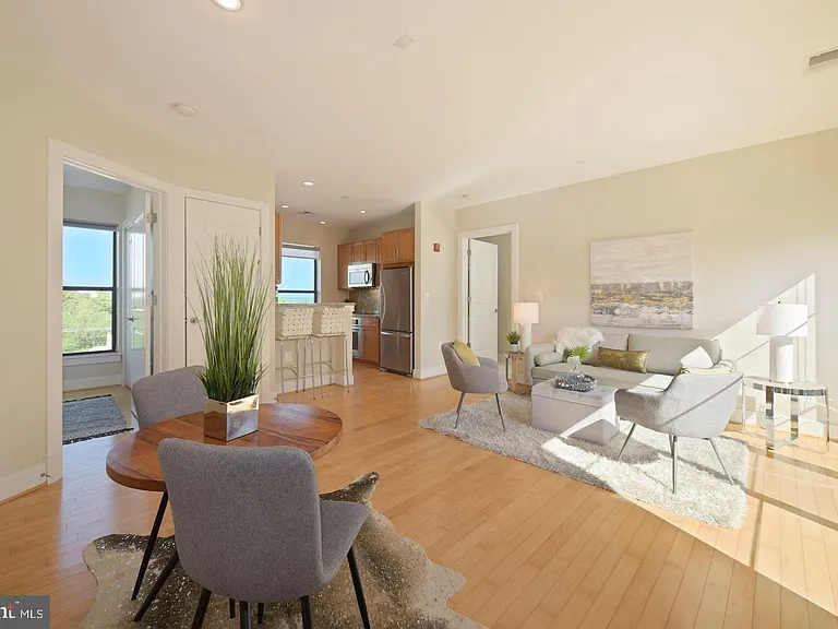 5201 Wisconsin Ave NW #406 — Photo 4
