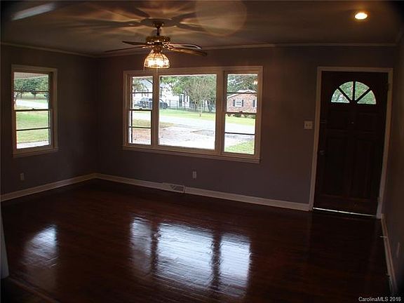 5th image of 2217 Richland Ave