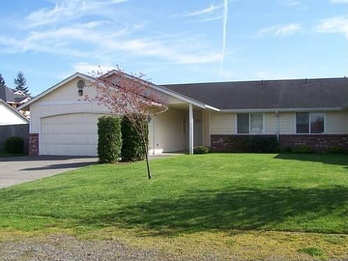 2nd image of 9715 130th Street Ct E