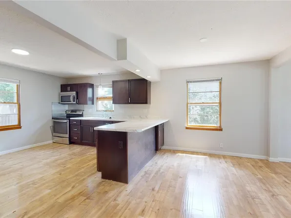 321 N 1st St, Breese, IL 62230