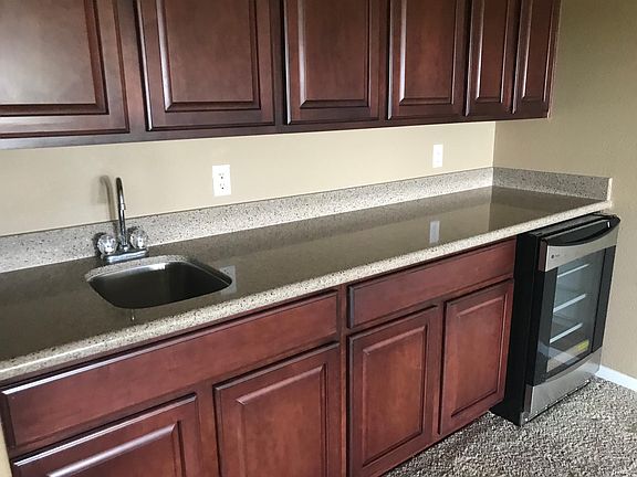 Wet bar bonus room