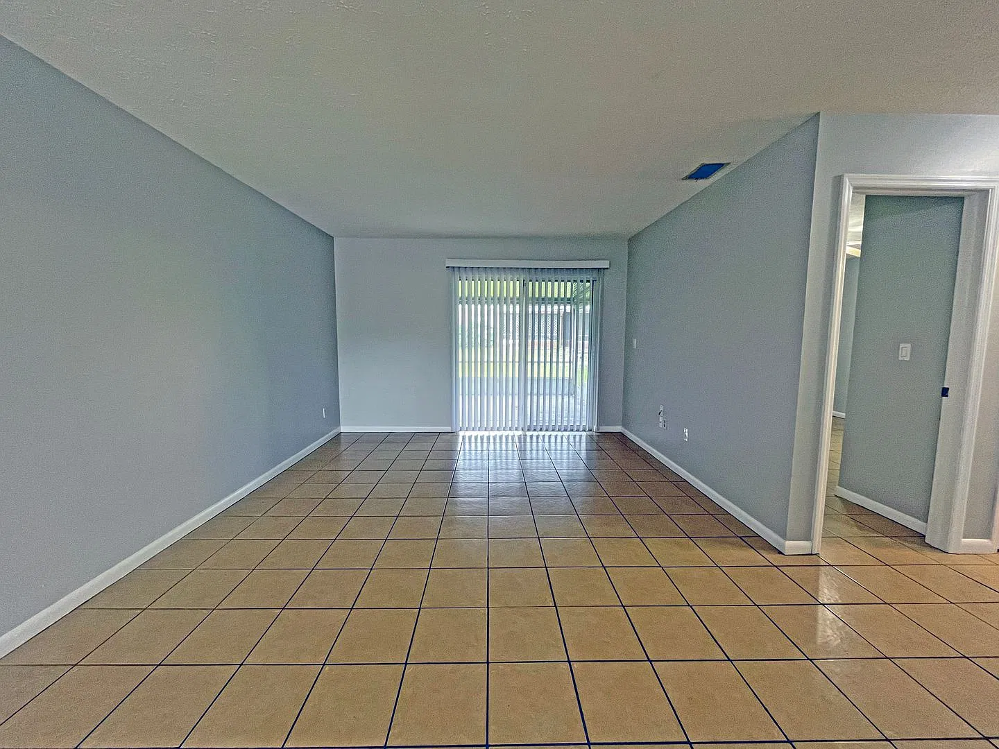 9509 Fieldview Cir, #A — Photo 3