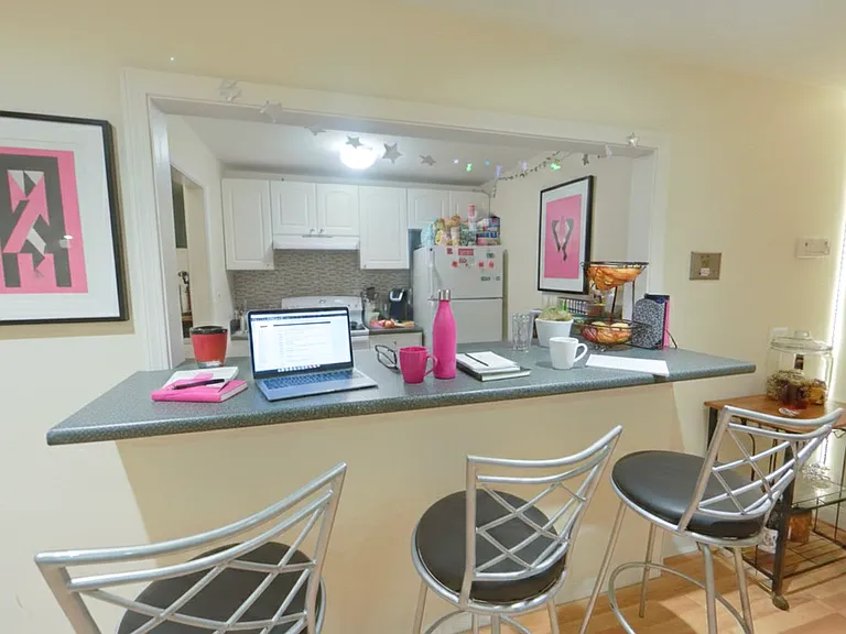 94 Pleasant St #2 — Photo 7