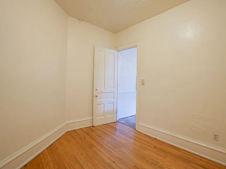 828 N Milwaukee St — Photo 20