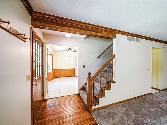 5th image of 680 Oakhaven Dr