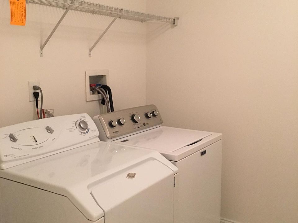 Washer and Dryer in 2nd Floor