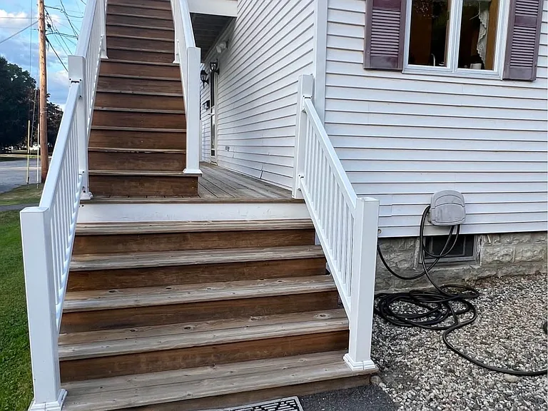 1 Laud St #2 — Photo 2